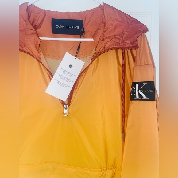 Calvin Klein water resistant jacket (S) - Picture 5 of 13